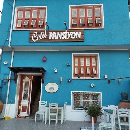 Ayvalı Celil Pansiyon מראה חיצוני תמונה